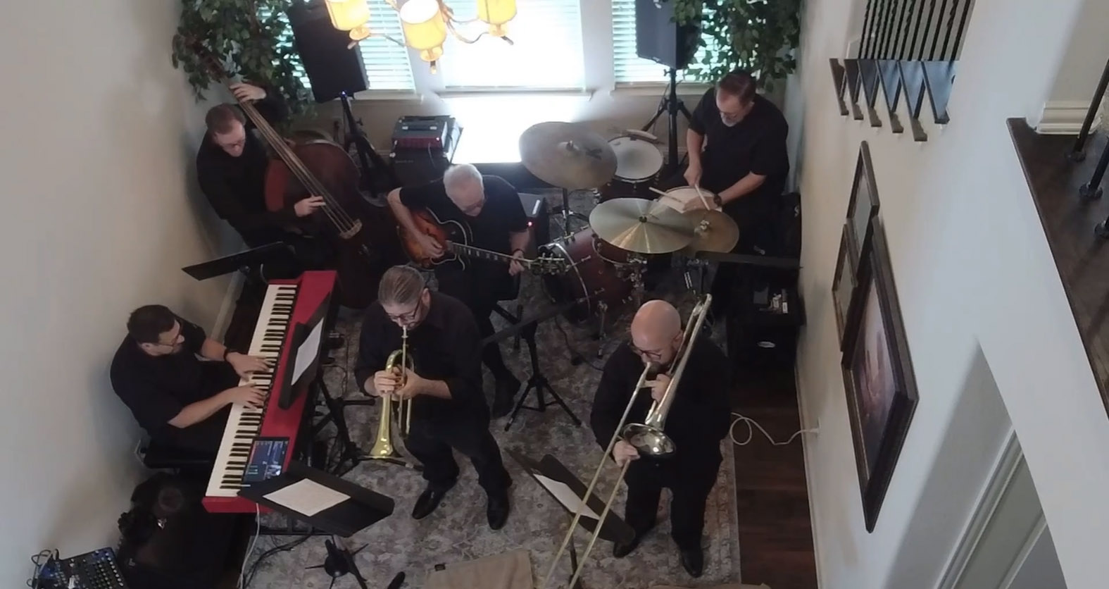 6-piece: Piano, Bass, Guitar, Drums, Trumpet & Trombone